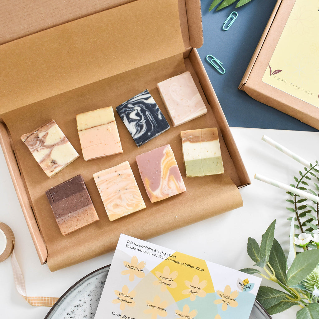 Soap Sampler Gift Set – 8 × 15g Handmade Mini Soaps